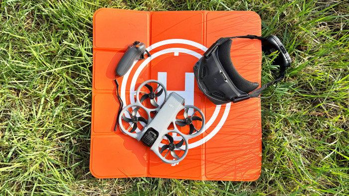 Am meisten Spaß macht es, die Avata 360 mit Goggles zu fliegen - wie man auf dem nächsten Bild sehen kann. (Bild: Nils Matthiesen)